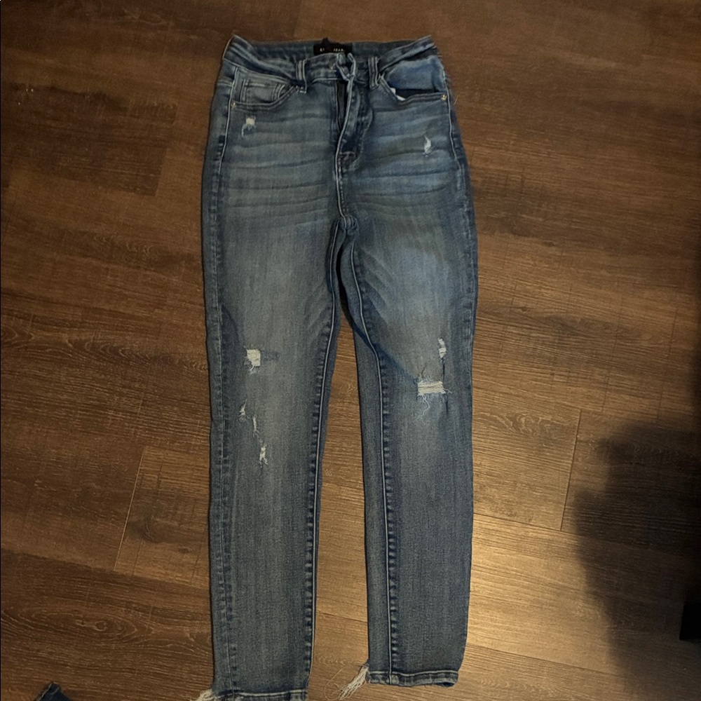 Stylish Blue Skinny Jeans for Women